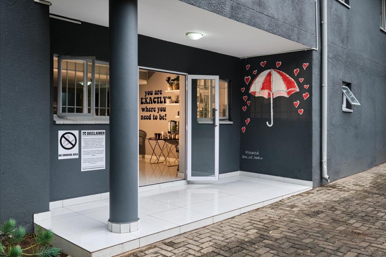 Inn & Out Sandton 요하네스버그 외부 사진