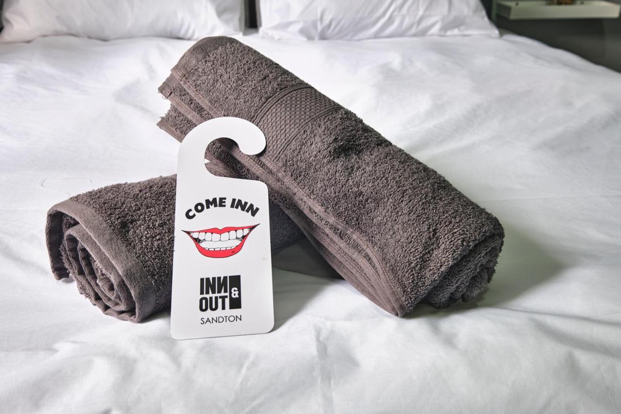 Inn & Out Sandton 요하네스버그 외부 사진